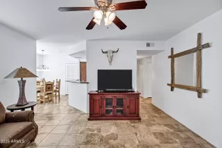 Photo #5: 6979890 Listing 