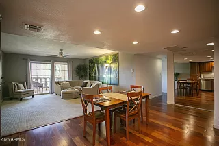 Photo #3: 6979945 Listing 