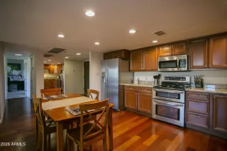 Photo #5: 6979945 Listing 