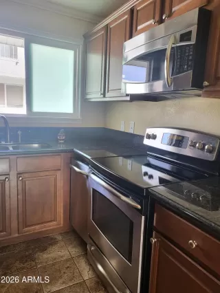 Photo #2: 6979981 Listing 