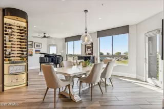 Photo #5: 6980011 Listing 