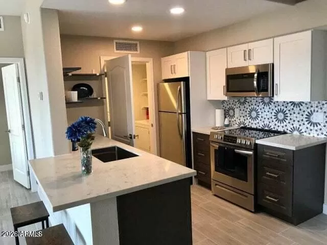 MLS: 6980019 Condo For Sale