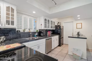 Photo #2: 6980096 Listing 