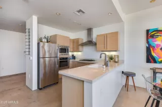 Photo #5: 6980123 Listing 