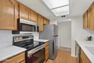 Photo #6: 6980217 Listing 