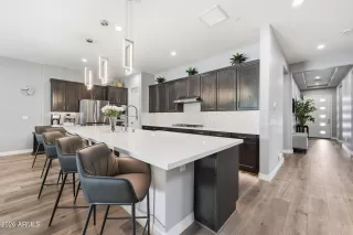 Photo #4: 6980267 Listing 