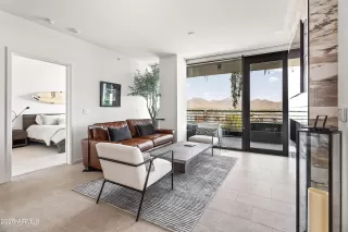 Photo #3: 6980391 Listing 