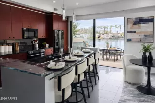 Photo #6: 6980437 Listing 