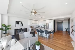 Photo #1: 6980506 Listing 