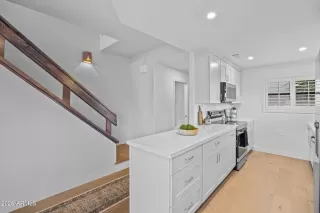 Photo #5: 6980511 Listing 