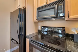 Photo #6: 6980517 Listing 