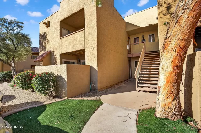 MLS: 6980690 Condo For Sale