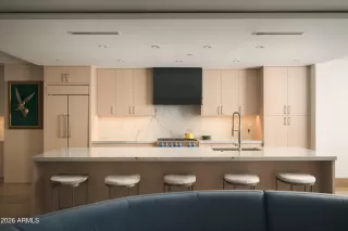 Photo #1: 6980693 Listing 