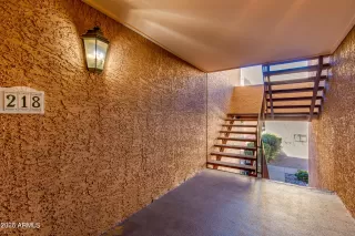 Photo #3: 6980736 Listing 