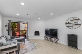 Photo #5: 6980736 Listing 