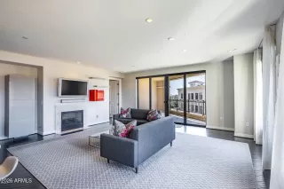 Photo #4: 6980769 Listing 