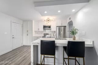 Photo #2: 6980958 Listing 