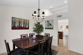 Photo #6: 6980968 Listing 