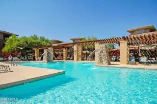 Photo #5: 6980974 Listing 