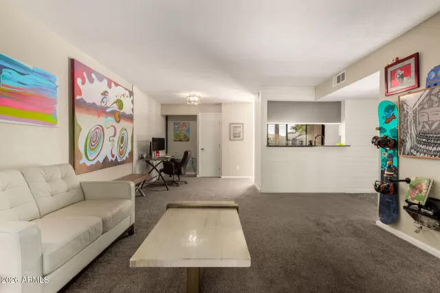 MLS: 6981077 Condo For Sale