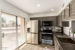 Photo #4: 6981077 Listing 