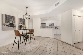 Photo #2: 6981137 Listing 