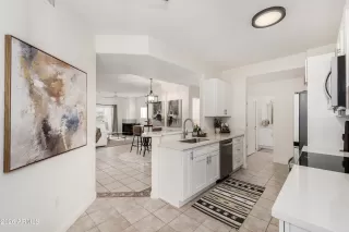 Photo #3: 6981137 Listing 