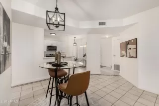 Photo #4: 6981137 Listing 