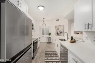 Photo #6: 6981137 Listing 