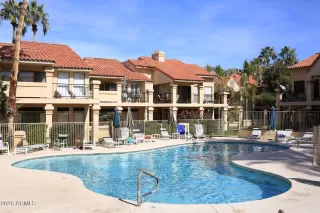 Photo #6: 6981216 Listing 