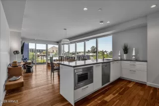 Photo #2: 6981292 Listing 