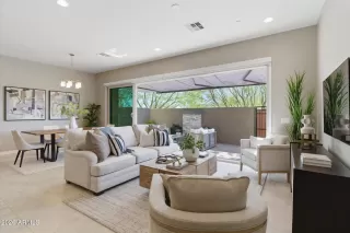 Photo #1: 6981322 Listing