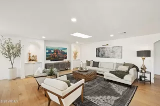 Photo #1: 6981332 Listing 