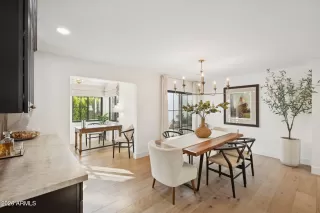 Photo #4: 6981332 Listing 