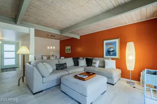 Photo #3: 6981415 Listing 