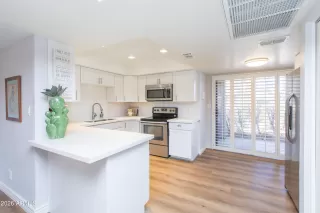 Photo #1: 6981494 Listing 