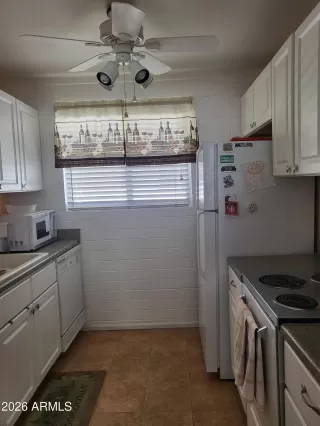 Photo #3: 6981685 Listing 