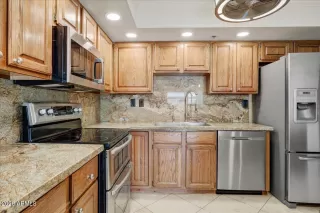 Photo #3: 6981711 Listing 