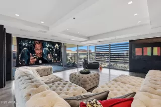 Photo #6: 6981852 Listing 