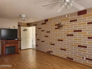 Photo #2: 6981963 Listing 