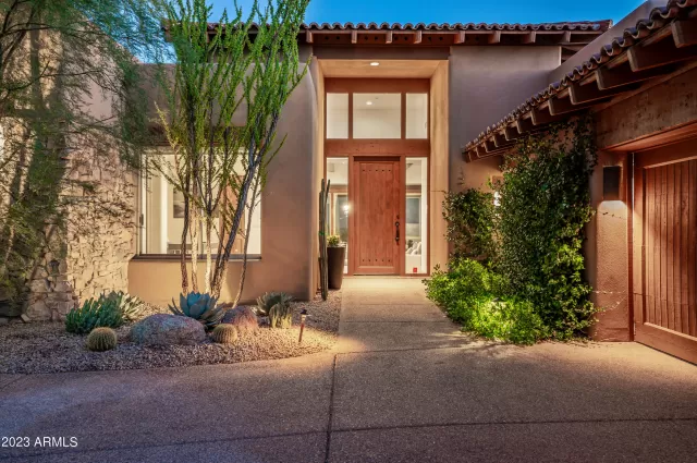 MLS: 6982160 Condo For Sale