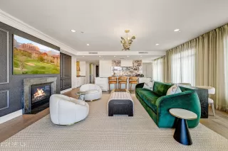 Photo #1: 6982186 Listing 