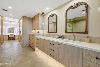 Photo #5: 6982186 Listing 