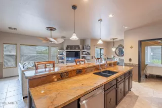 Photo #6: 6982250 Listing 