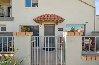 More Details about MLS # 6982263 : 14413 N BOXWOOD LANE