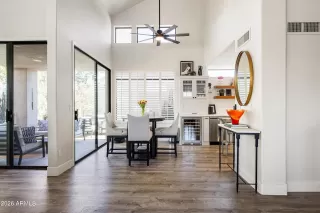 Photo #5: 6982277 Listing 