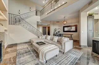 Photo #2: 6982364 Listing