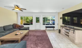 Photo #6: 6982409 Listing 