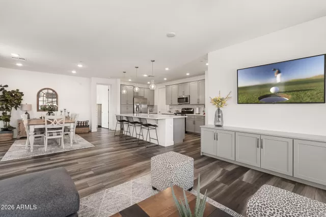 MLS: 6982610 Condo For Sale