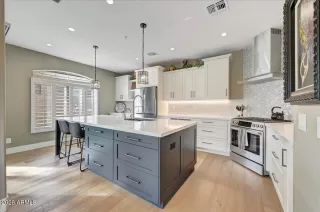 Primary Photo for MLS#: 6982728